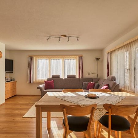 Ferienwohnung Chasa Plajet Ramosch Exterior foto