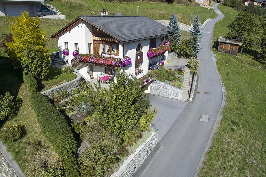 Ferienwohnung Chasa Plajet Ramosch Exterior foto