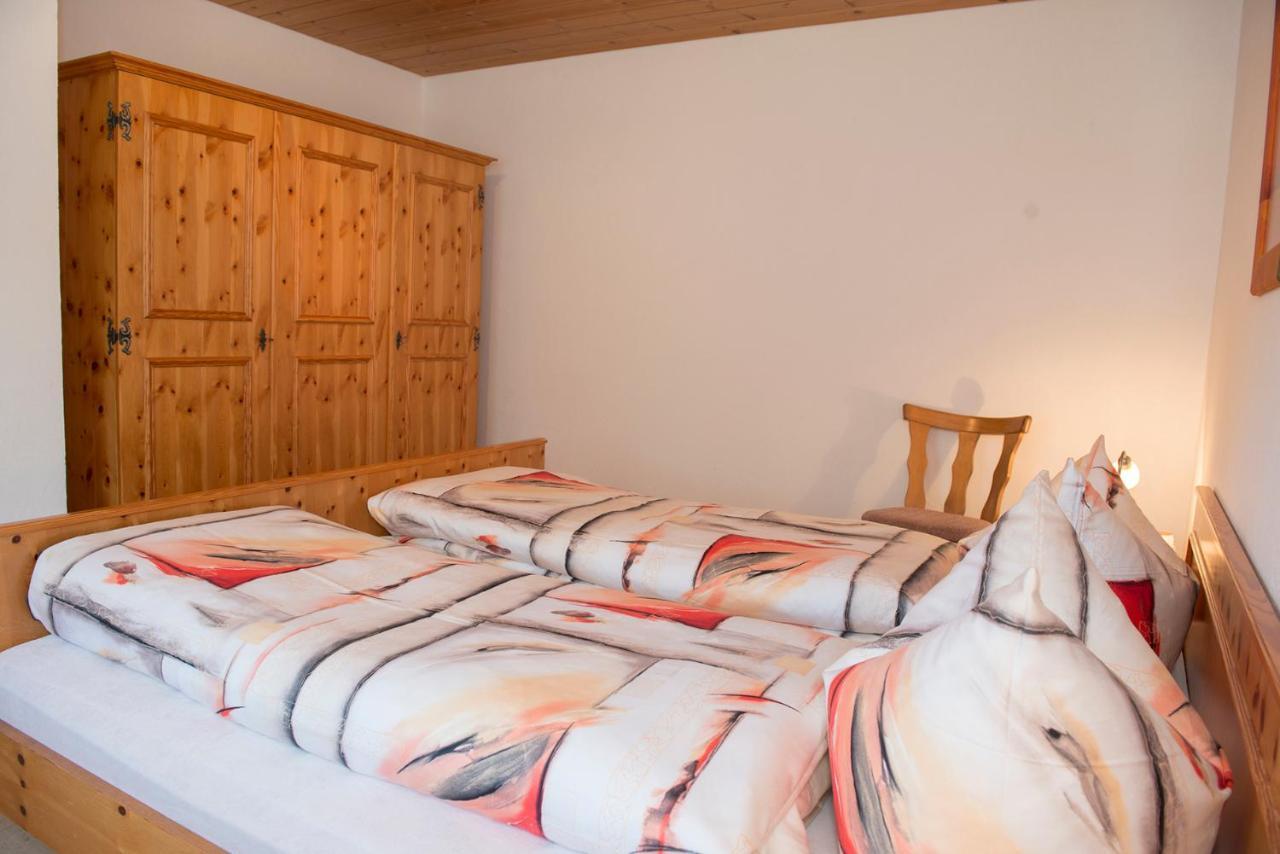 Ferienwohnung Chasa Plajet Ramosch Exterior foto