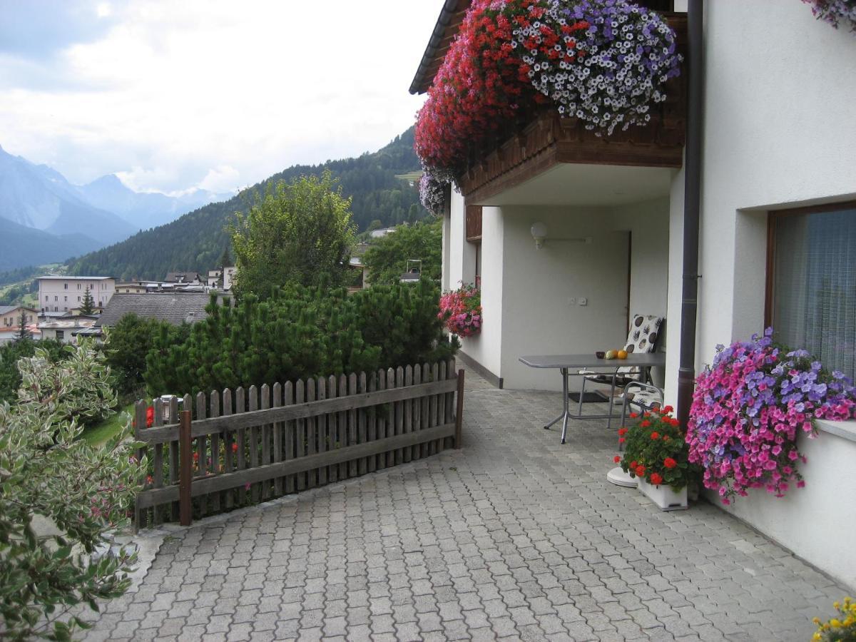 Ferienwohnung Chasa Plajet Ramosch Exterior foto