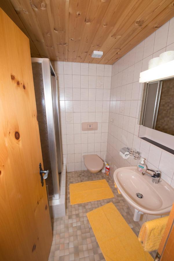 Ferienwohnung Chasa Plajet Ramosch Exterior foto